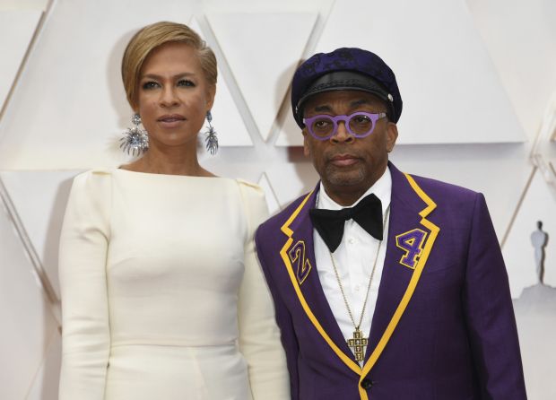 Холивуд мисли на Брајанта: Спајк Ли одао почаст Кобију на тих и оригиналан начин (ФОТО)